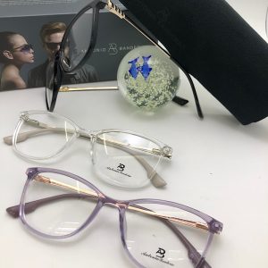 چطور مطمئن شویم عینک خریداریشده اصل است