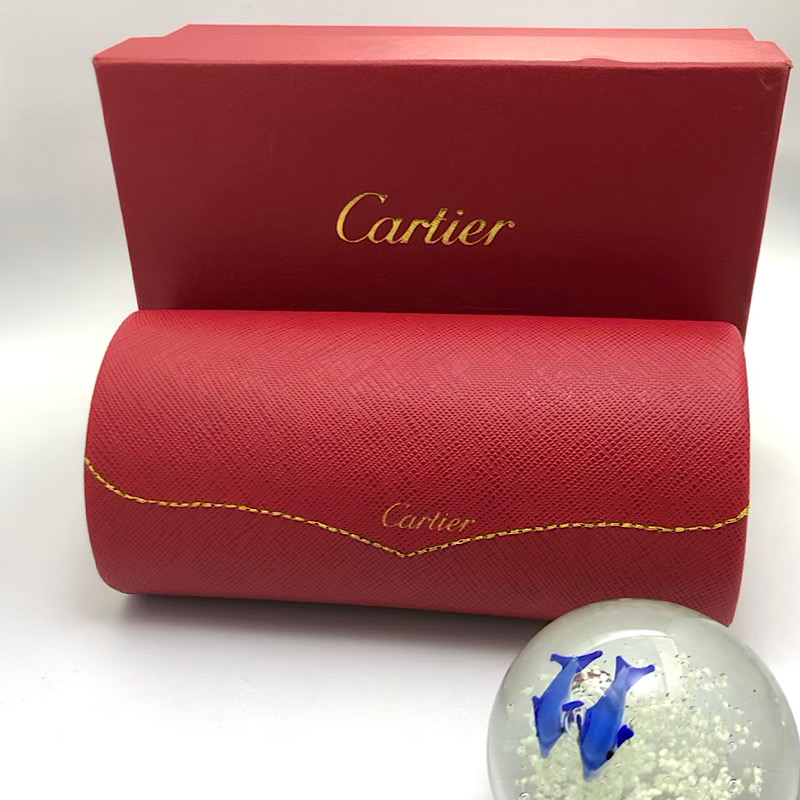 عینک آفتابی اورجینال Cartier مدل 160 عینک آفتابی اورجینال Cartier مدل 160